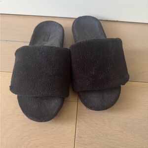 Vionic Black Slide Slippers women’s size 7.5